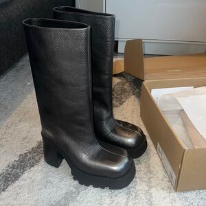MIISTA boots never worn
